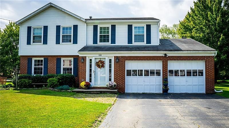 1st image of 116 Woodbury Dr
