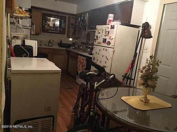 5th image of 1745 Powhattan St