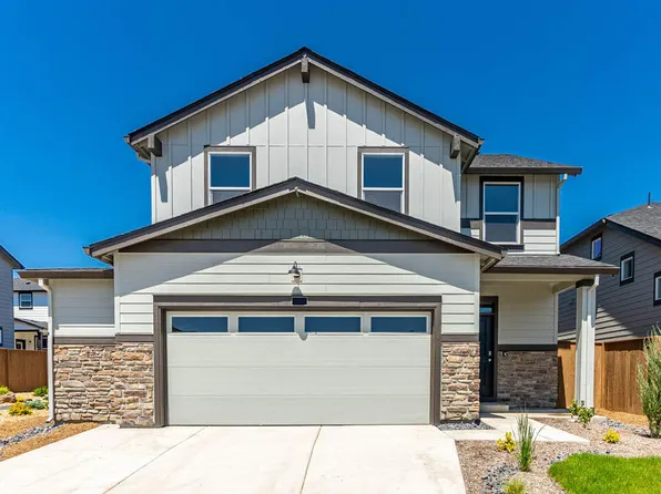 21633 SE Fuji Dr, Bend, OR 97702