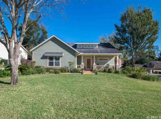 9204 NW 24th Ln, Gainesville, FL 32606