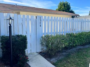 1324 Chippewa St, Jupiter, FL 33458