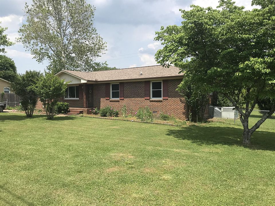1st image of 104 Gilbert Dr