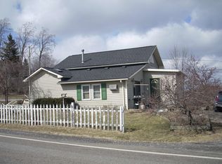 6862 Gauss Rd, Bloomfield, NY 14469