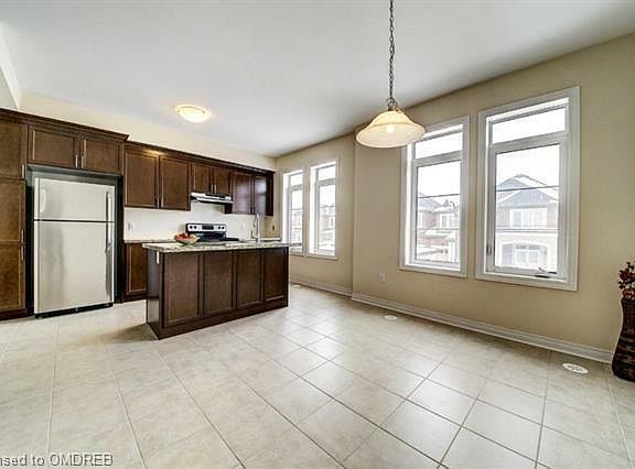 5th image of 3092 Eberly Woods Dr