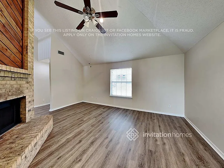 2113 Stein Way — Photo 6