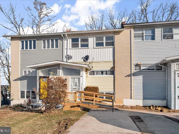 55 Oakmont Dr, New Castle, DE 19720