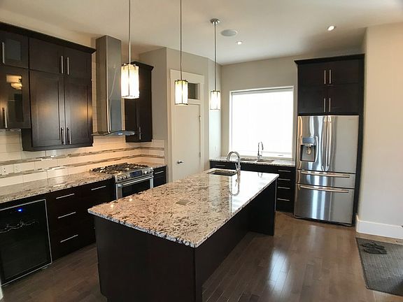 2nd image of 161 Ward Cres #A