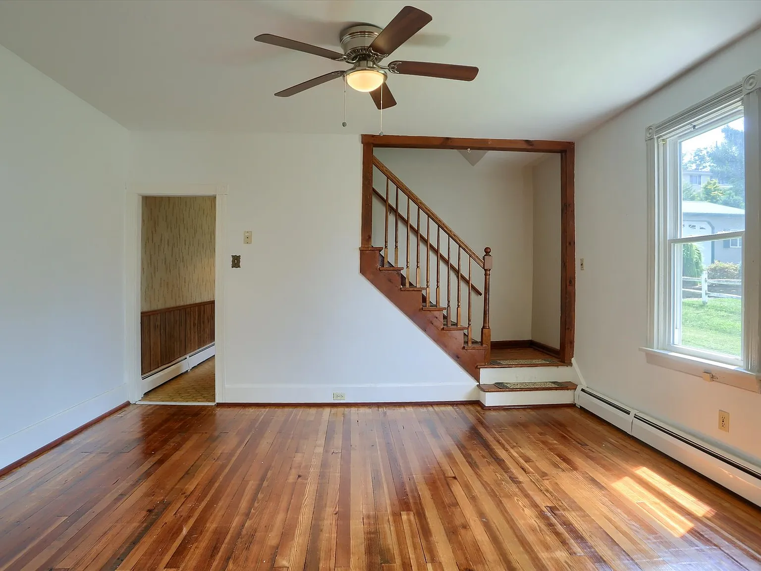 3 bed, 1324 sqft, $1,200 — Photo 3