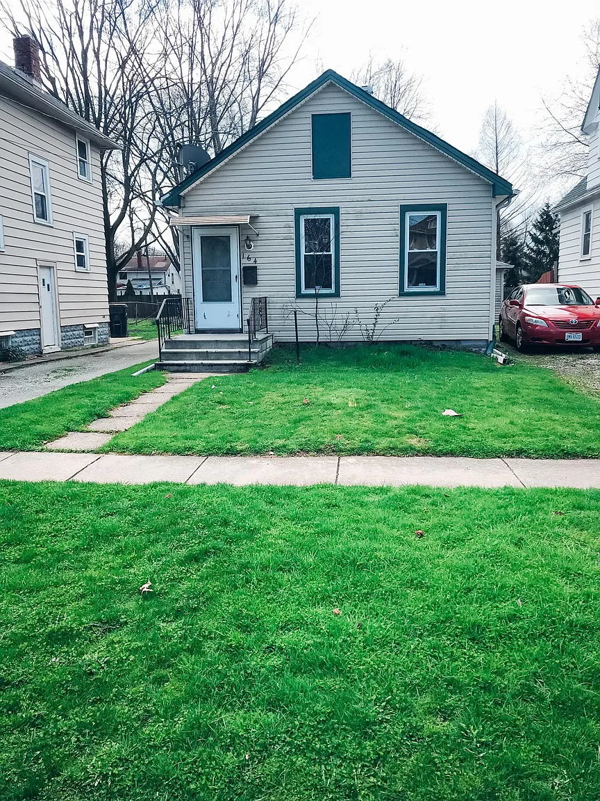 164 Bath St photo 1