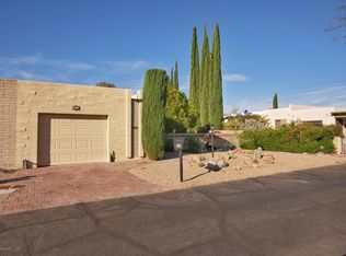 1408 W Camino Calderon, Green Valley, AZ 85622
