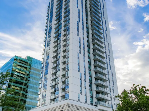 1488 Bertram St #3005, Kelowna, BC V1Y 2G2