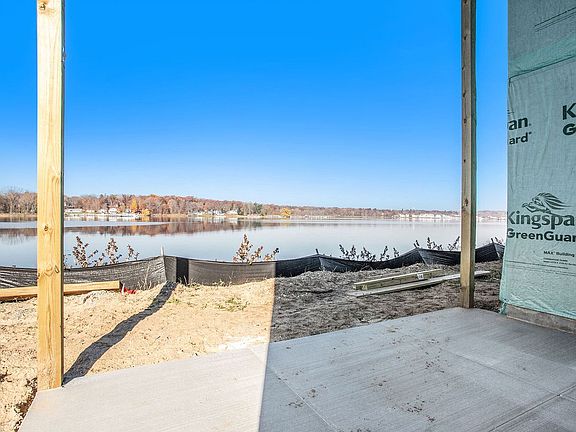 4th image of 422 North Cottage Dr