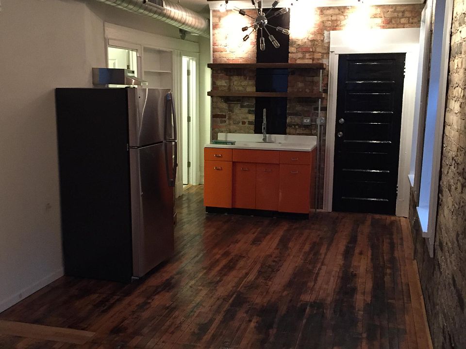 1st image of 2146 W Dickens Ave #1F