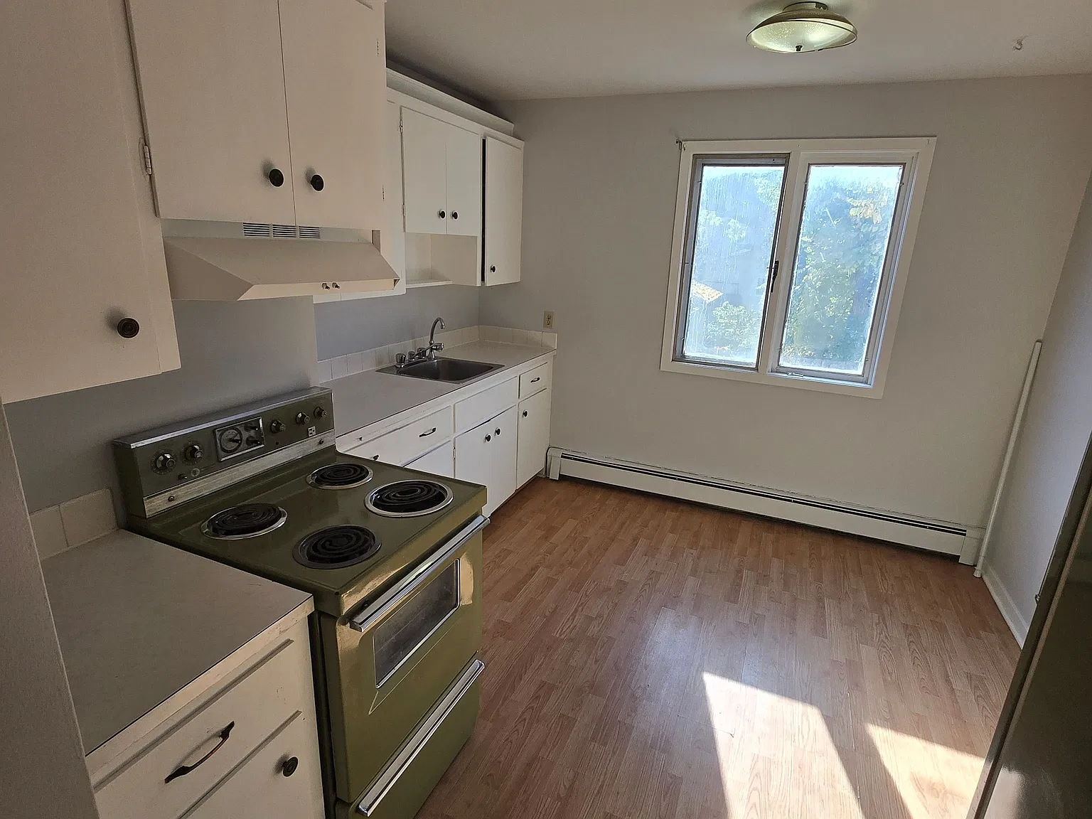 model - 2352 Ottawa Street — Photo 1