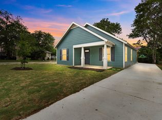 1101 E Leuda St, Fort Worth, TX 76104