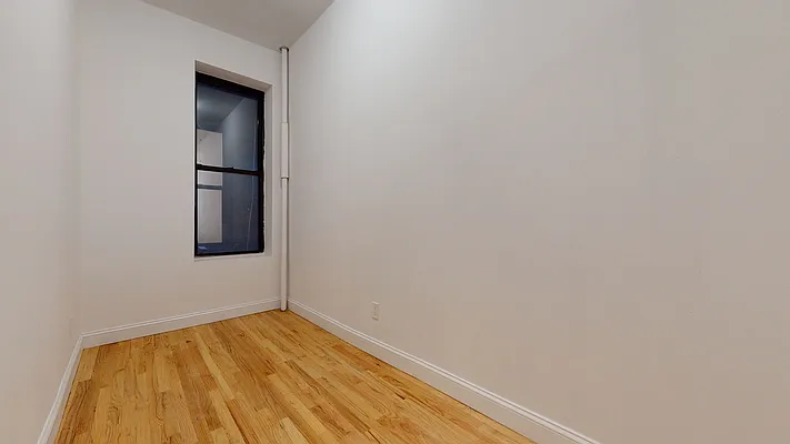 Rented by Bond New York | media 27