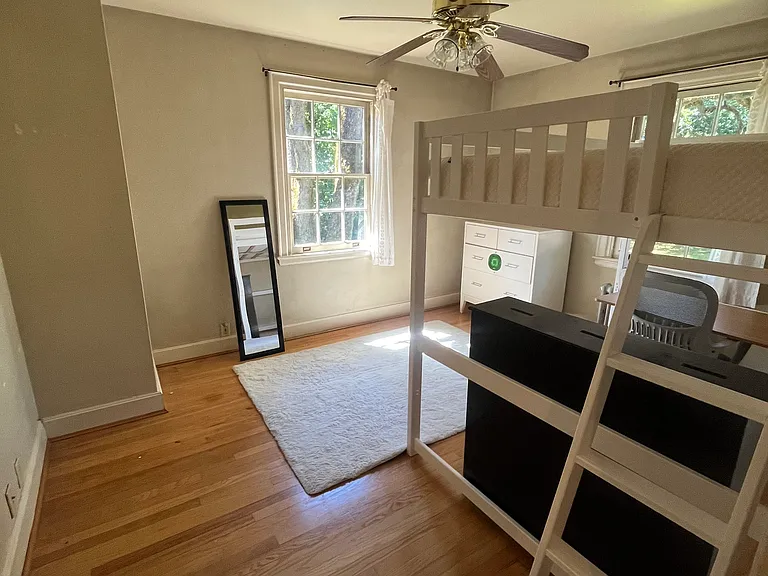 Large Rental Room. Furniture not included. Room will be empty.