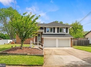 217 Belle Arbor Dr, Cherry Hill, NJ 08034