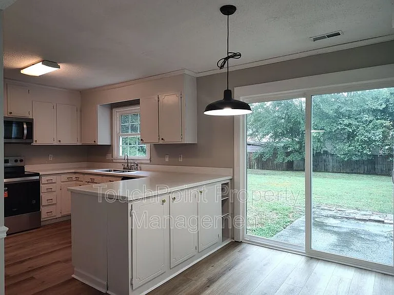 7413 Doves Nest Cir — Photo 5
