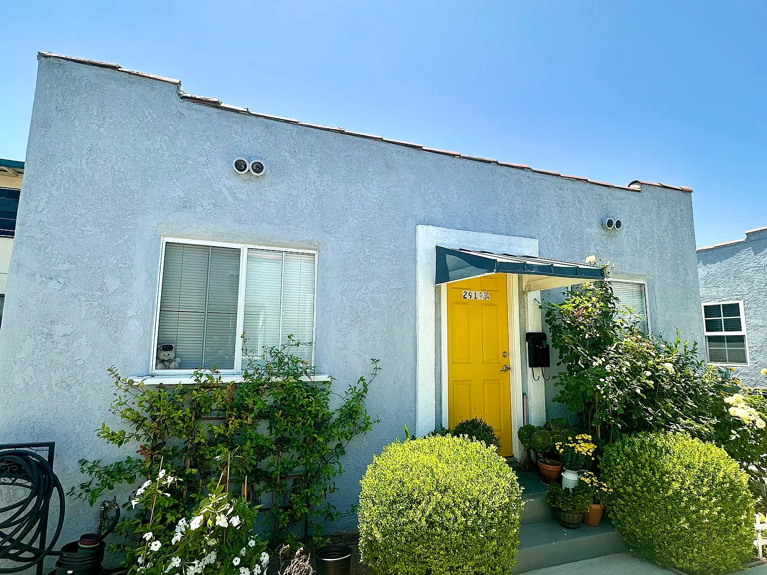 2919 N Gracia St — Photo 2