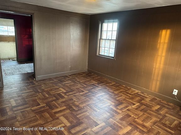 3rd image of 25 Ball Ln