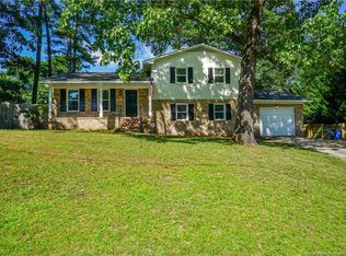 321 Randolph Ave, Fayetteville, NC 28311