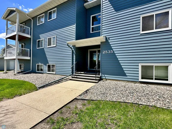 2535 25th St S, Fargo, ND 58103