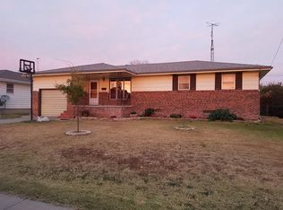 1714 Haney Dr, Hays, KS 67601