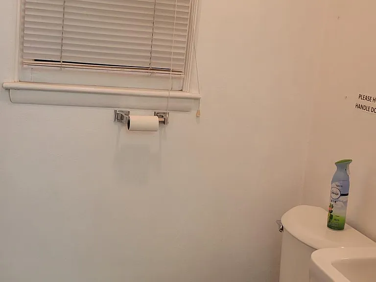 434 W Idaho Ave — Photo 6