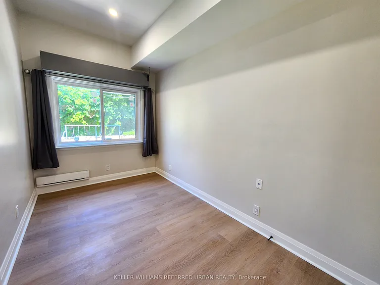 998 Bloor St W #4 — Photo 7