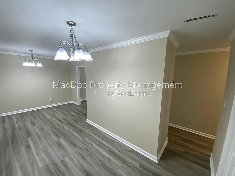 16623 Braswell St — Photo 9