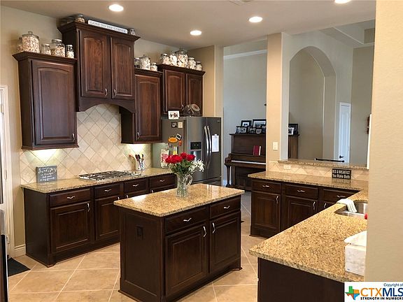4th image of 535 Oak Brk