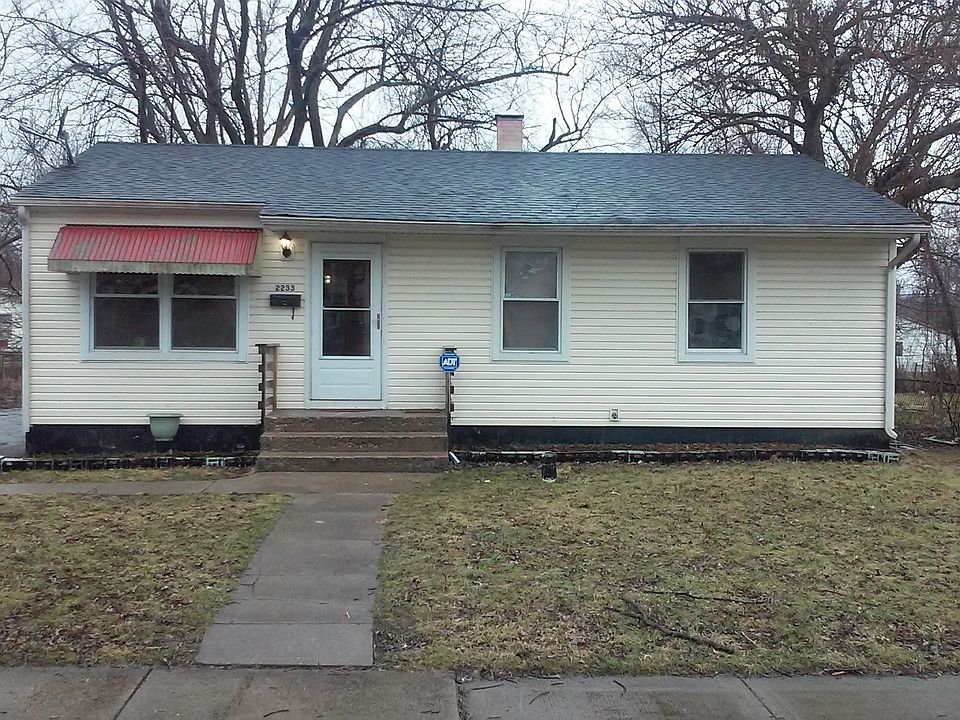 1st image of 2233 221st St