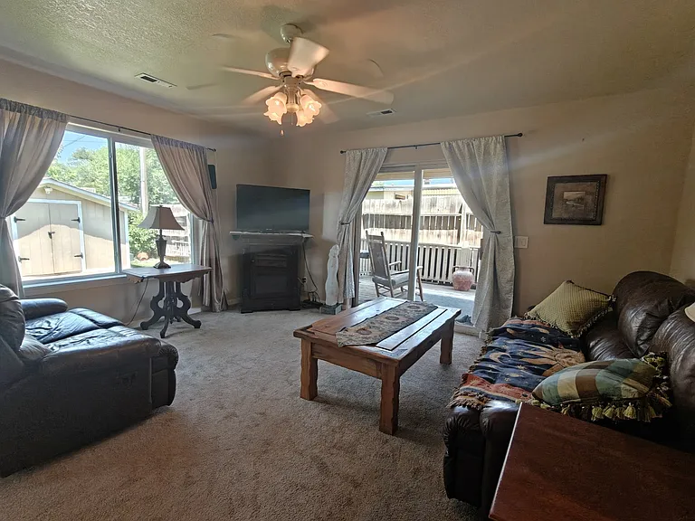 951 Euclid Ave #1 — Photo 7