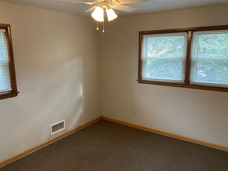 5295 N. Mohawk Ave. — Photo 11