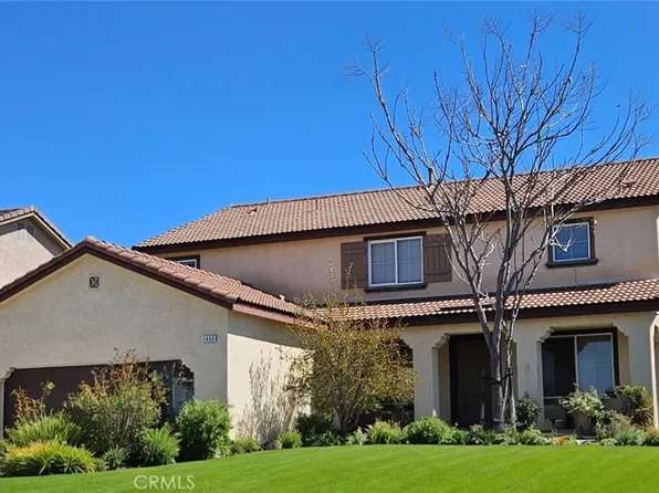 1445 Sandy Hill Dr, Calimesa, CA 92320