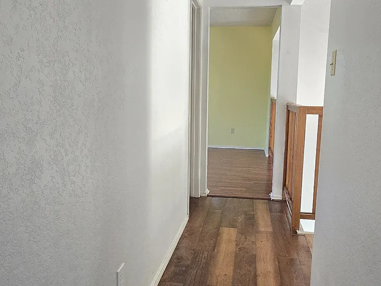 304 Texas St — Photo 24