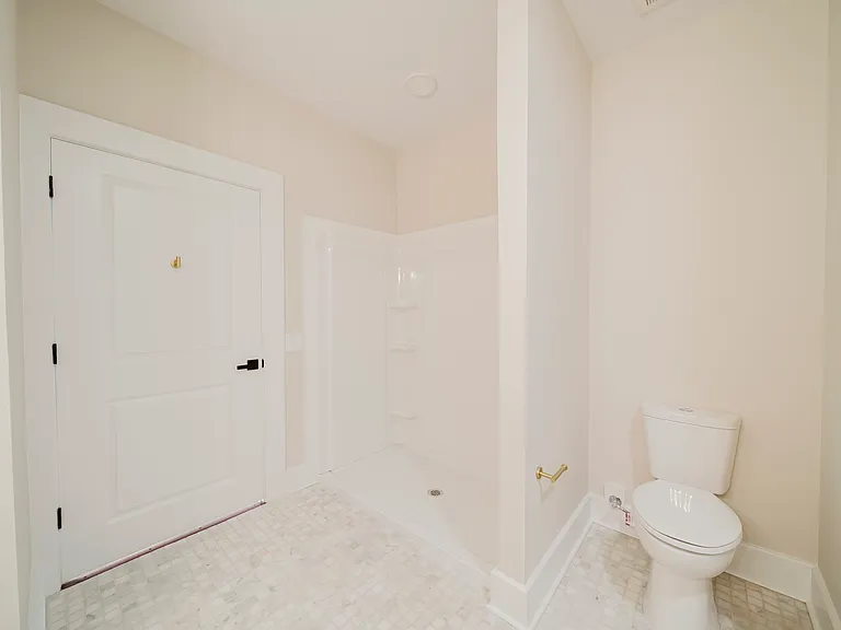 315 Cotton Ave #301 — Photo 4