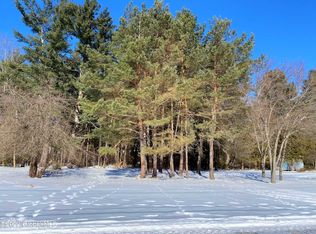 Hillside Ave, Schroon Lake, NY 12870