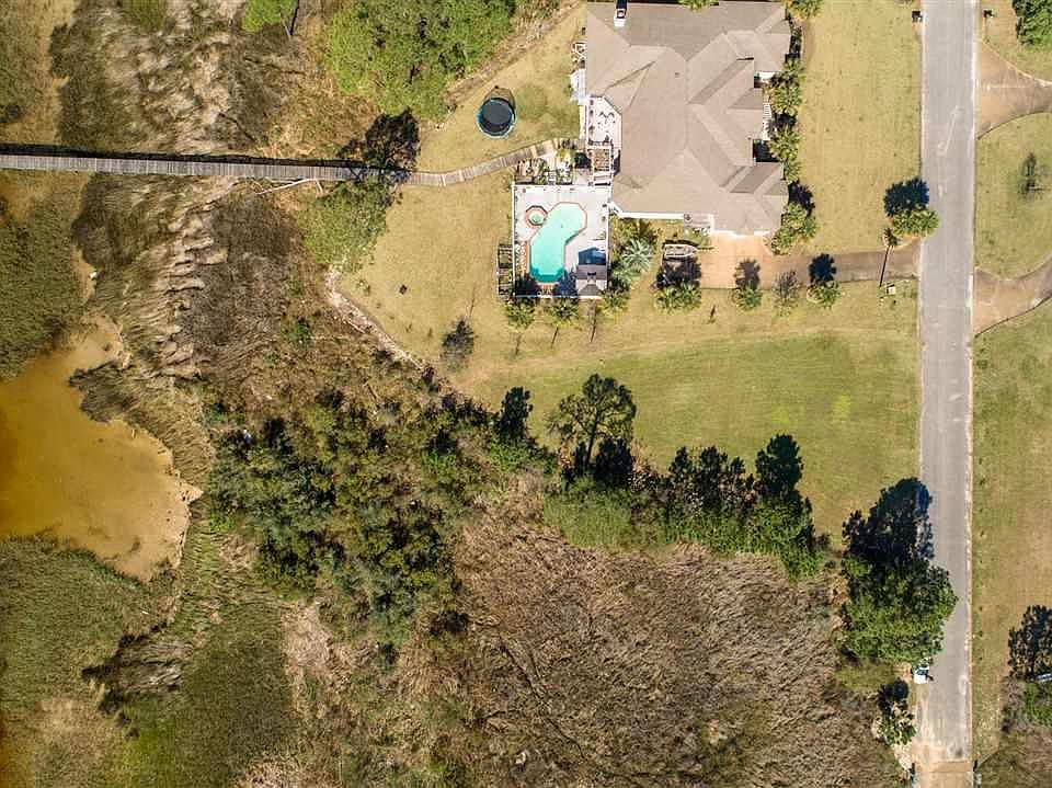 2nd image of 4761 Bayside Dr