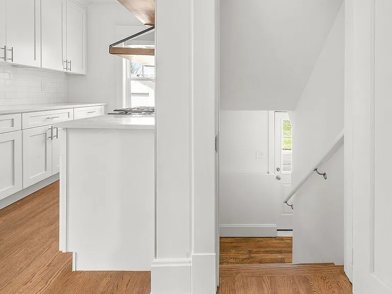 617 E Delmar St — Photo 28
