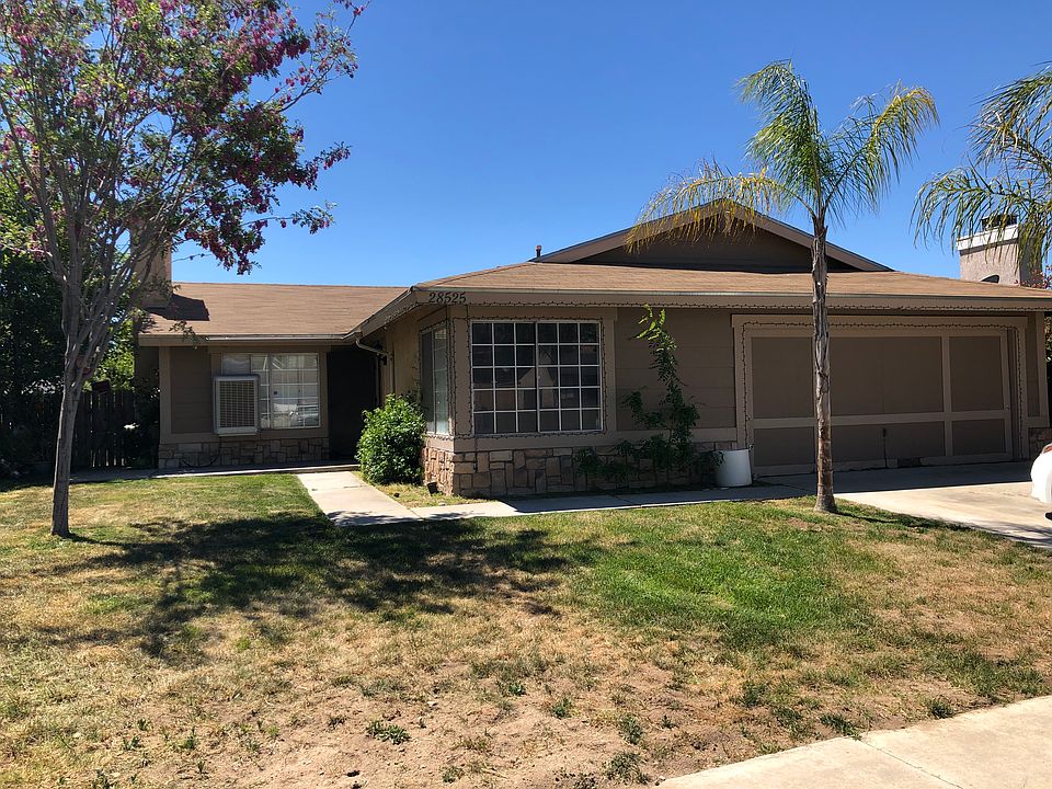1st image of 28525 Wisteria Ln