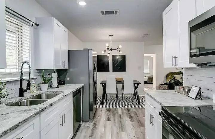 853 Manila Dr — Photo 4