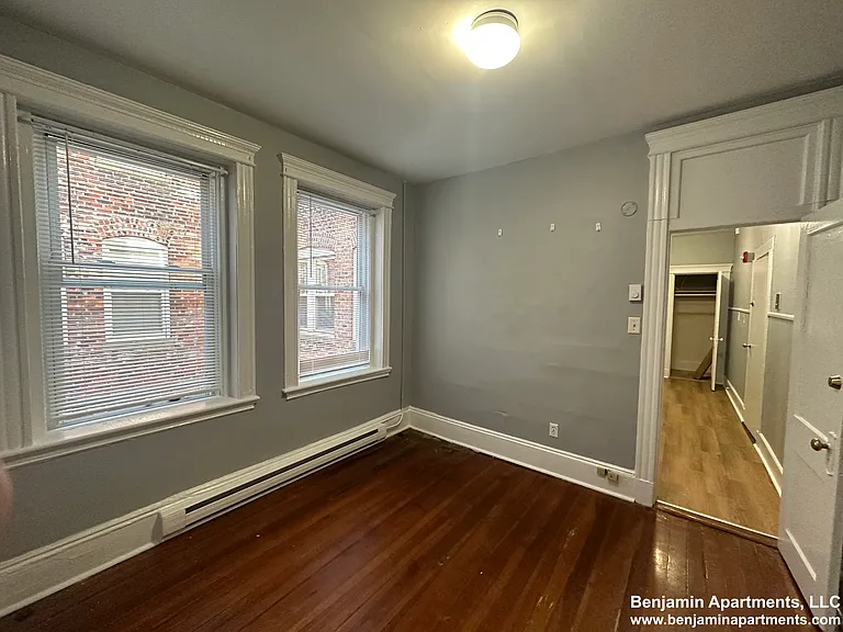 881 Huntington Ave #8 — Photo 7