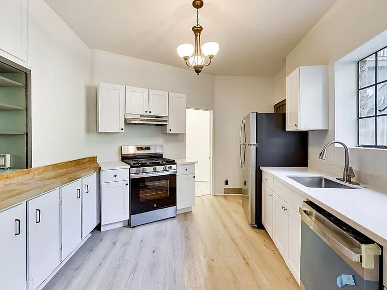 7361 Claremont Ave #2 — Photo 4