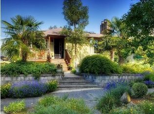 7542 2nd Ave NE, Seattle, WA 98115