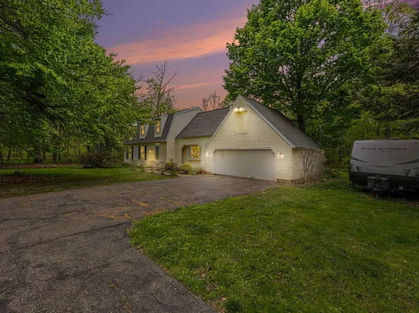 2813 Brookside Blvd, Jackson, MI 49203