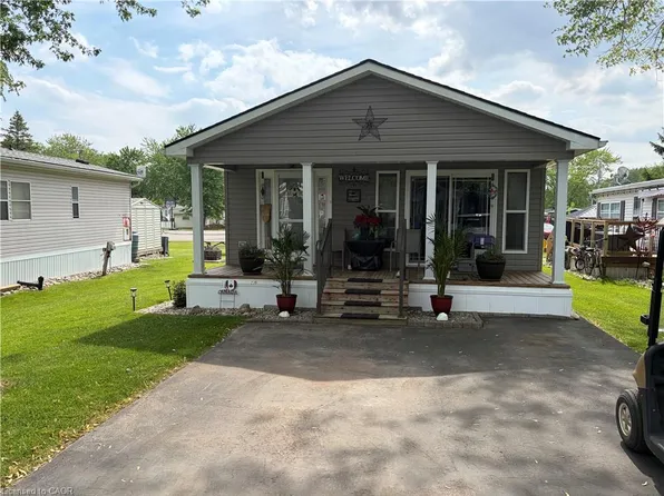 580 Beaver Creek Rd #235, Waterloo, ON N2J 3Z4