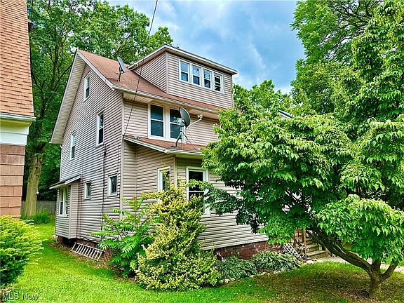2nd image of 531 College Ave