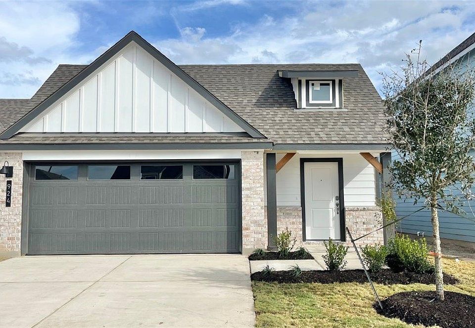 1st image of 924 Coffee Mill Ln
